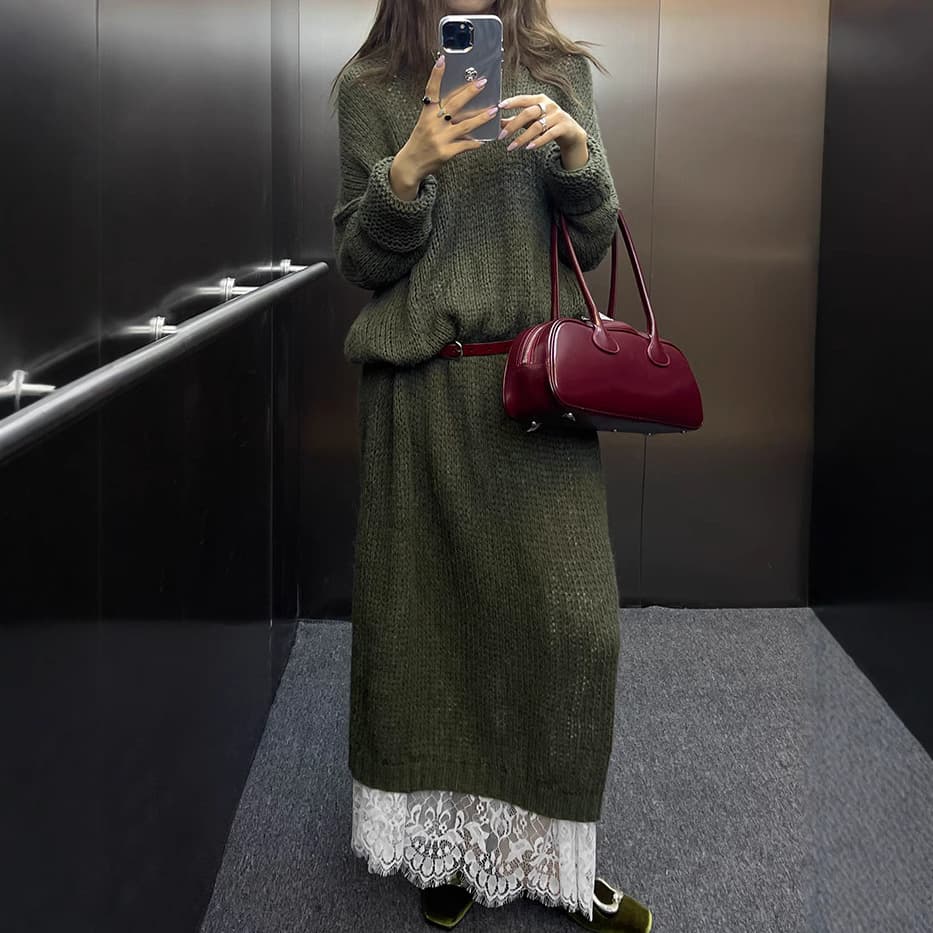 ゆったりシルエットロングニットワンピース