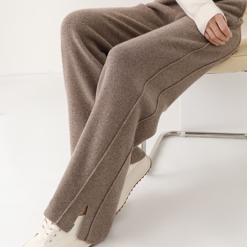 微起毛ニットストレートパンツ