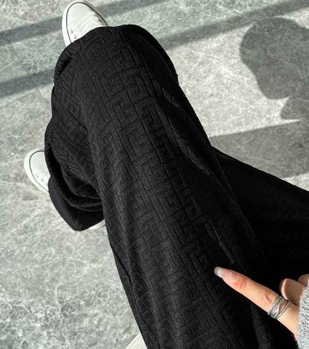 幾何学模様ニットパンツ
