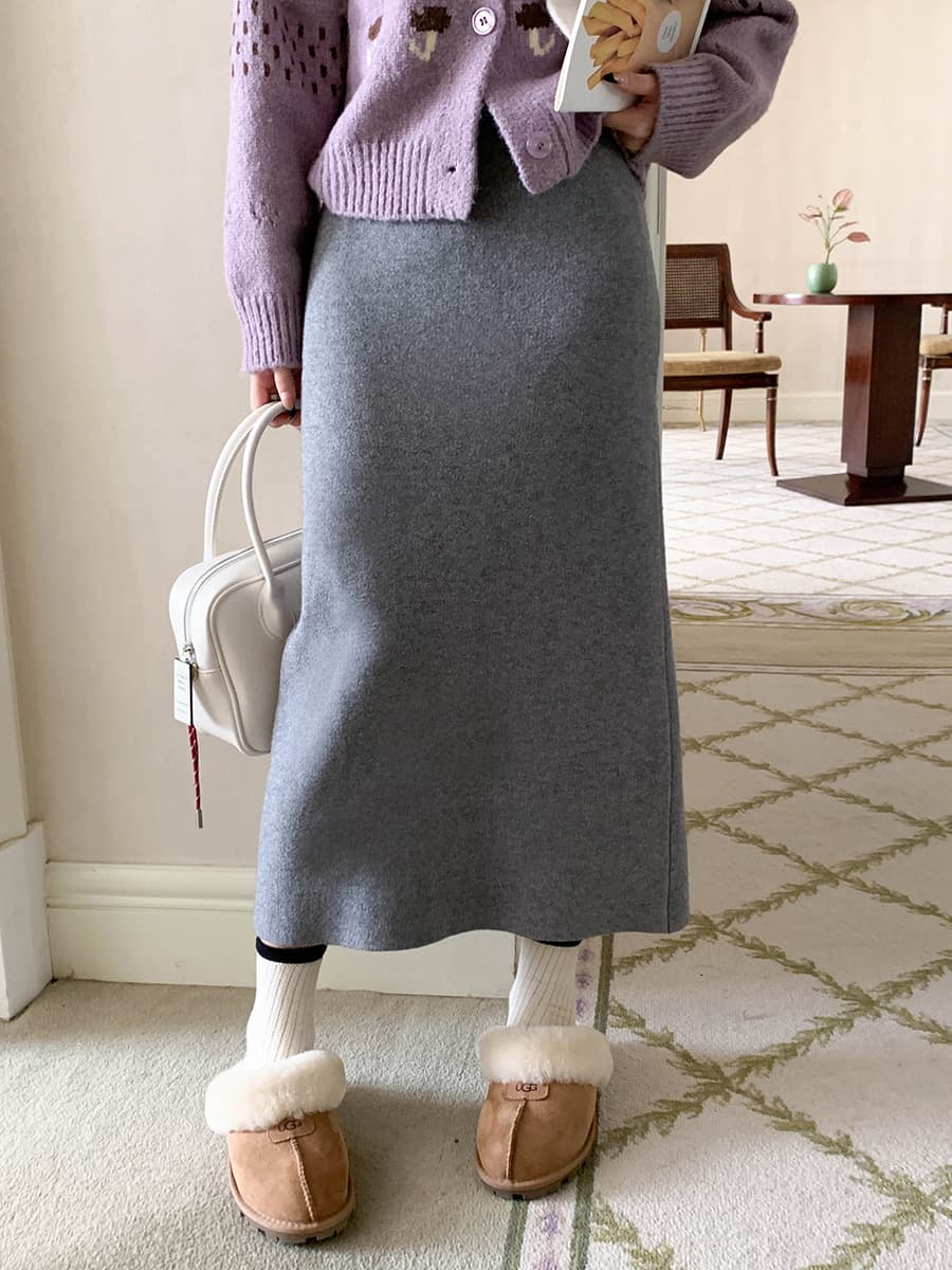 なめらかニットロングスカート
