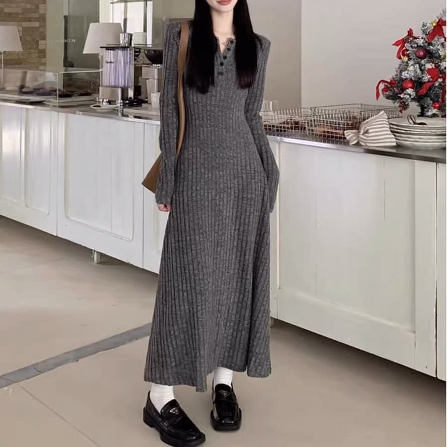 リブ編みストレートニットワンピース