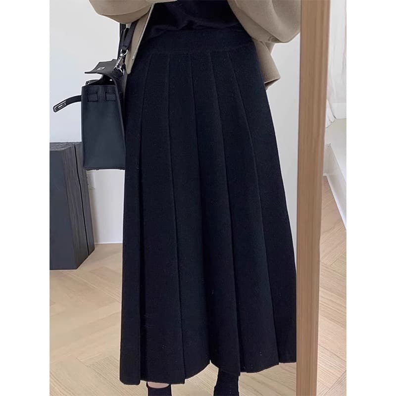プリーツニットロングスカート