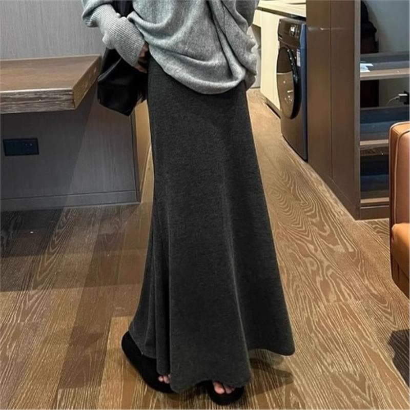 すらりとニットロングスカート