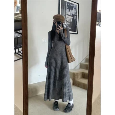 リブ編みストレートニットワンピース