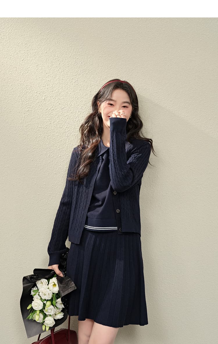優美な学生風ニットセットアップ
