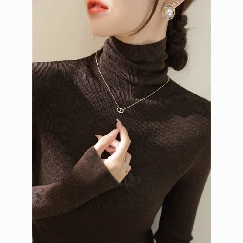 極上シルエット タートルネックニット