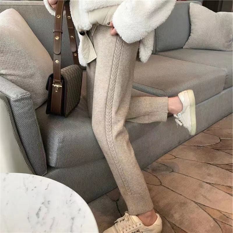 ケーブル編みニットウエアパンツ